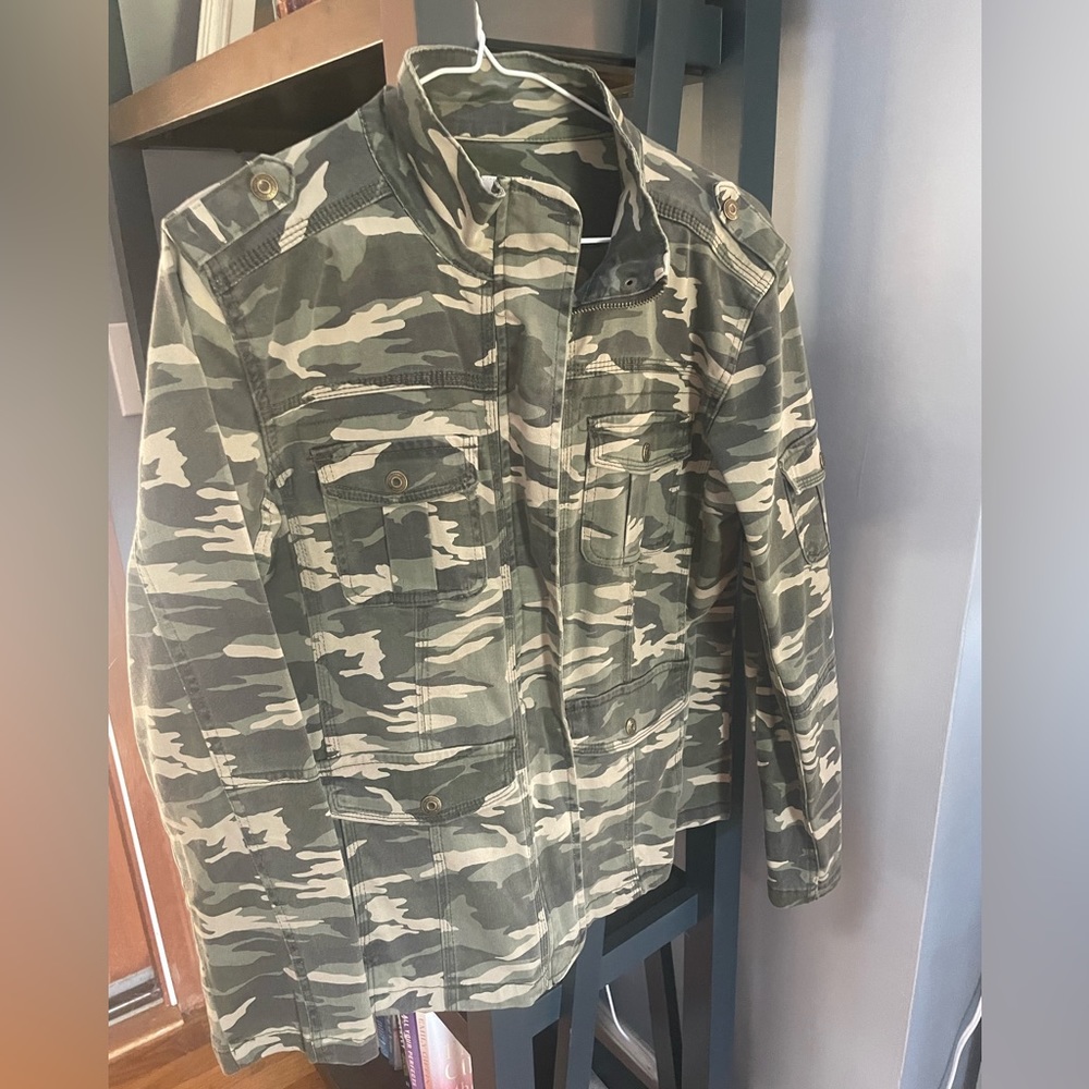 Women’s light weight jacket